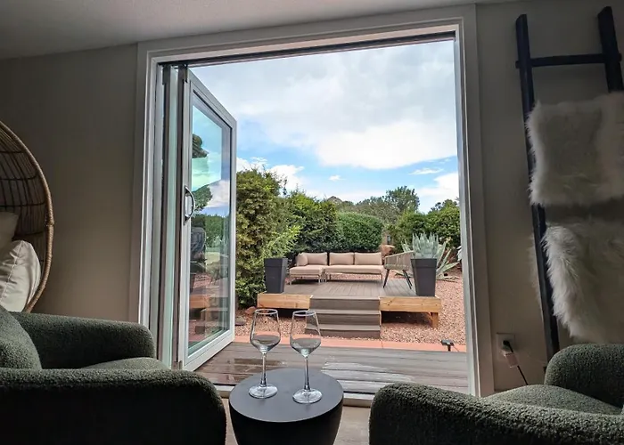 Sage House Modern Retreat Hot Tub, Theater, Gmrm! Holiday home