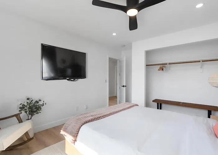 Sage House Modern Retreat Hot Tub, Theater, Gmrm! Hébergement de vacances *